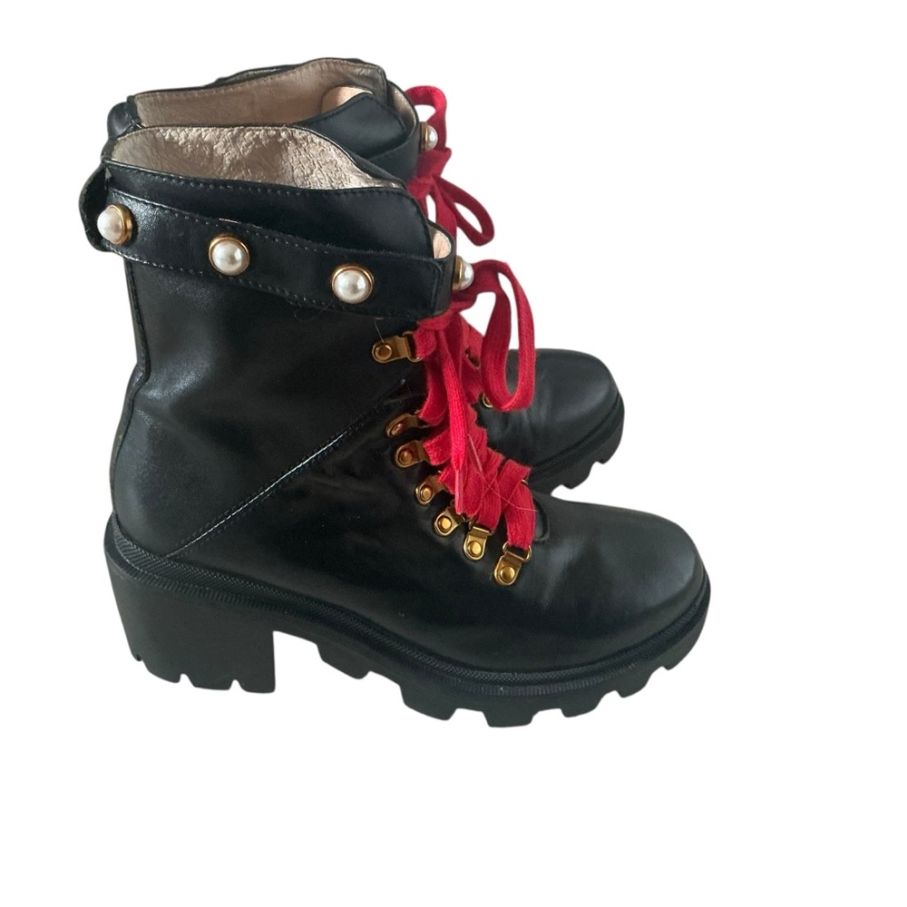 Gucci Magnum calfskin pearl lace up combat ankle boots black red laces size 37